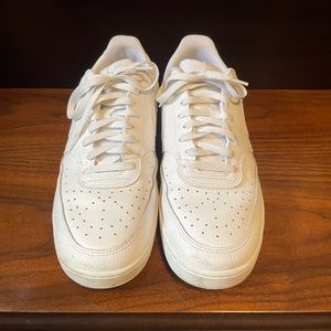 Nike Low Court Vision